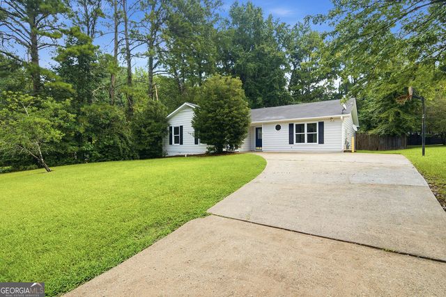 210 Meadow Run, Peachtree City, GA 30269