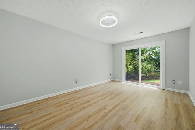 210 Meadow Run, Peachtree City, GA 30269