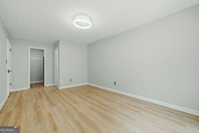 210 Meadow Run, Peachtree City, GA 30269