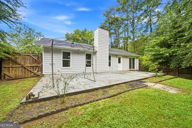 210 Meadow Run, Peachtree City, GA 30269