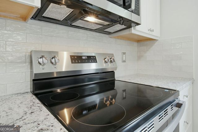 210 Meadow Run, Peachtree City, GA 30269