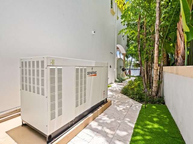 639 Middle River Drive, Fort Lauderdale, FL 33304