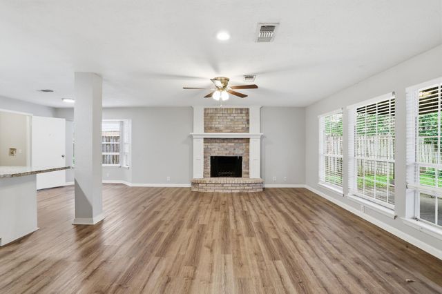313 Bois D Arcade Drive, Conroe, TX 77301