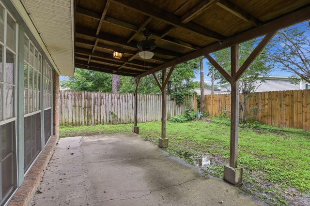 313 Bois D Arcade Drive, Conroe, TX 77301