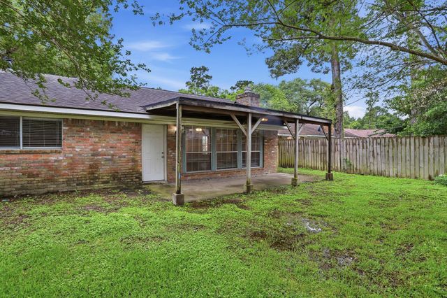 313 Bois D Arcade Drive, Conroe, TX 77301