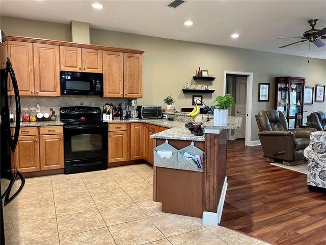 16636 NW 194TH TERRACE, High Springs, FL 32643