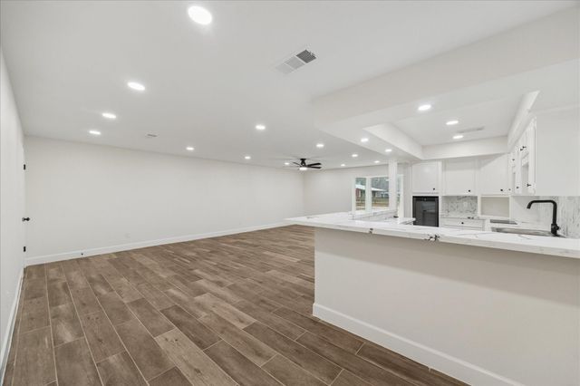 6911 Oak Lane, Fulshear, TX 77406