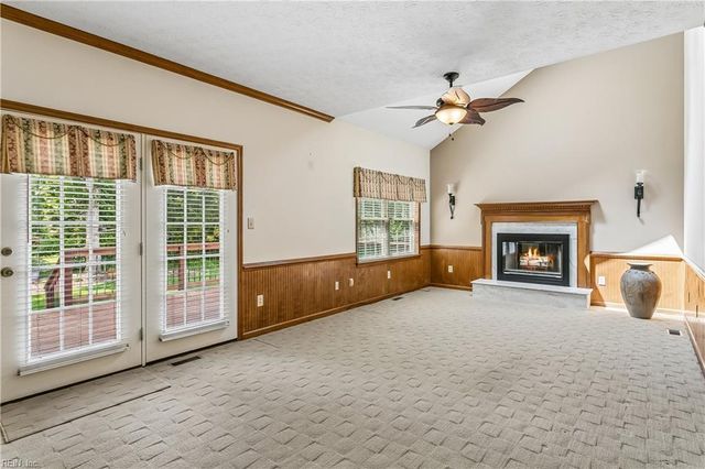 348 Lynchburg DR, Newport News, VA 23606