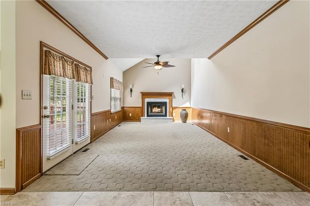 348 Lynchburg DR, Newport News, VA 23606