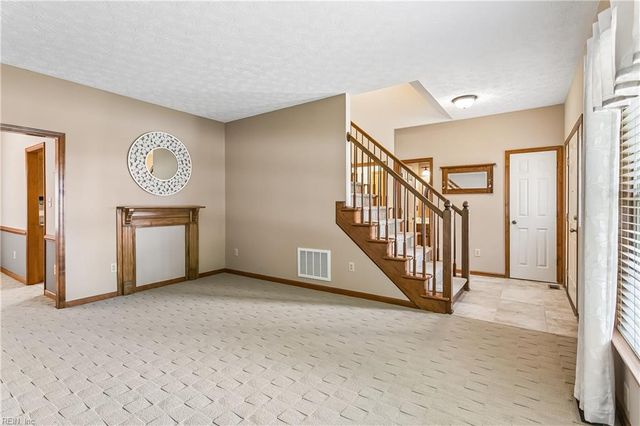 348 Lynchburg DR, Newport News, VA 23606