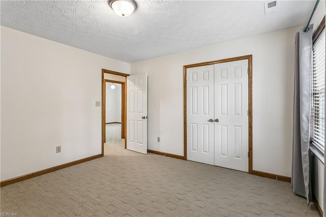 348 Lynchburg DR, Newport News, VA 23606