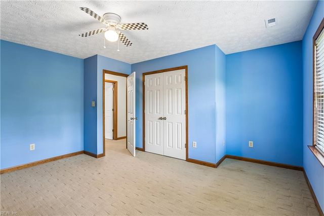 348 Lynchburg DR, Newport News, VA 23606