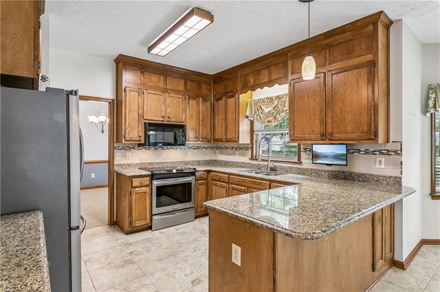 348 Lynchburg DR, Newport News, VA 23606