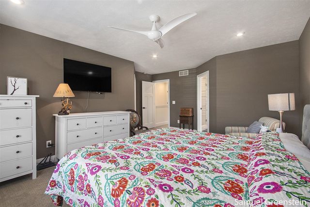 4728 Macatawa Legends Boulevard 19, Holland, MI 49424