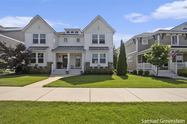 4728 Macatawa Legends Boulevard 19, Holland, MI 49424