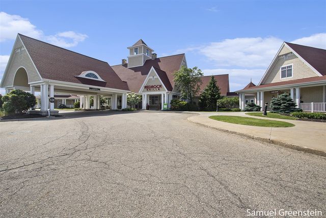 4728 Macatawa Legends Boulevard 19, Holland, MI 49424