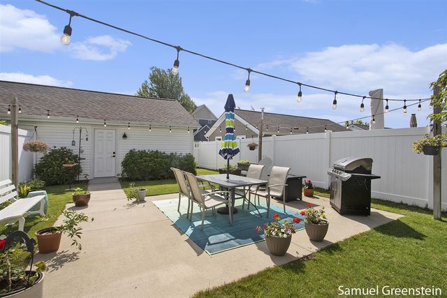 4728 Macatawa Legends Boulevard 19, Holland, MI 49424