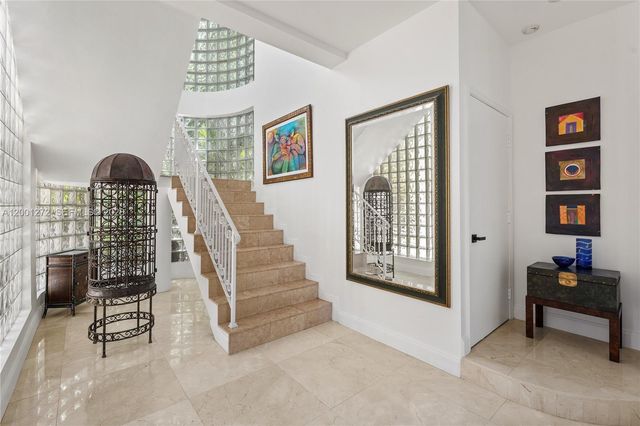 1575 Stillwater Dr, Miami Beach, FL 33141