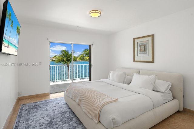 1575 Stillwater Dr, Miami Beach, FL 33141
