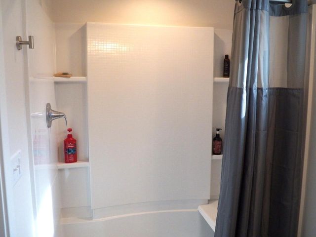 1023 McNish COURT, Sheboygan Falls, WI 53085