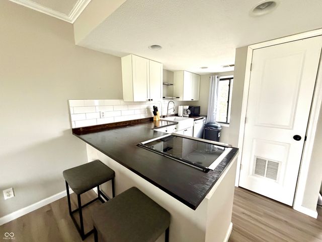 9021 S Pointe Ridge Lane S 11, Bloomington, IN 47401