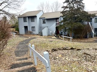 9021 S Pointe Ridge Lane S 11, Bloomington, IN 47401
