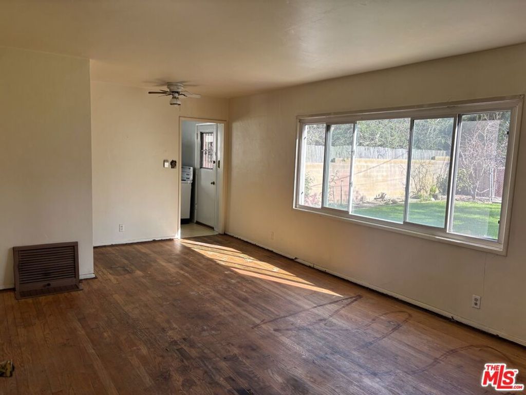 5534 W 76th Street, Los Angeles, CA 90045 — photo 3