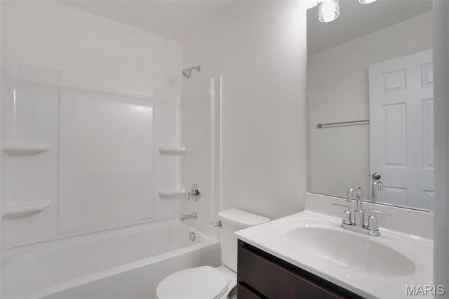 3831 Sonora Stone Drive, Florissant, MO 63031