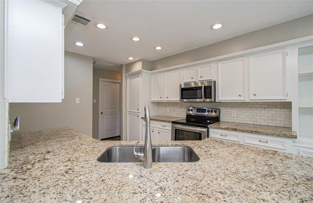 1717 Cantrell Boulevard, Conroe, TX 77301