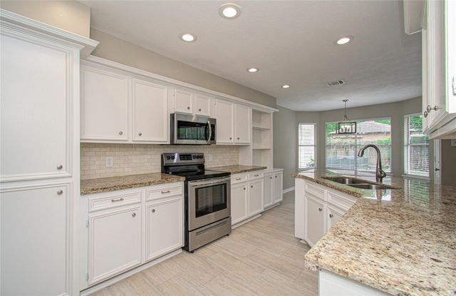 1717 Cantrell Boulevard, Conroe, TX 77301