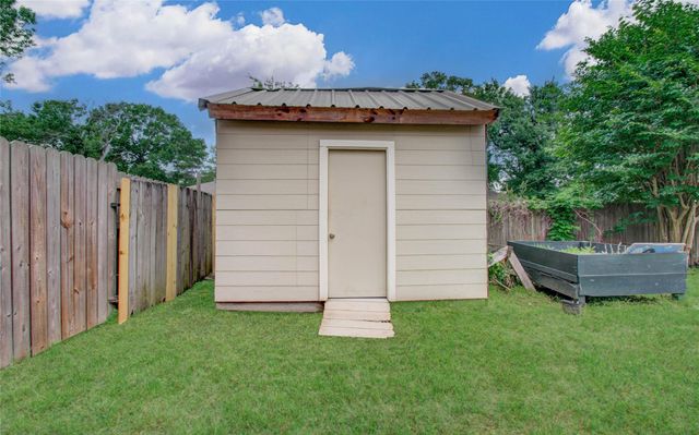 1717 Cantrell Boulevard, Conroe, TX 77301