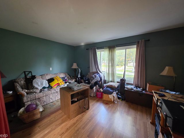 8422 21 Mile Road, Shelby Twp, MI 48317
