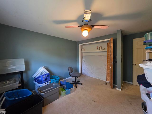 8422 21 Mile Road, Shelby Twp, MI 48317