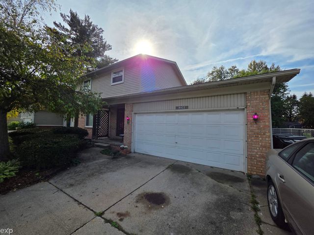 8422 21 Mile Road, Shelby Twp, MI 48317