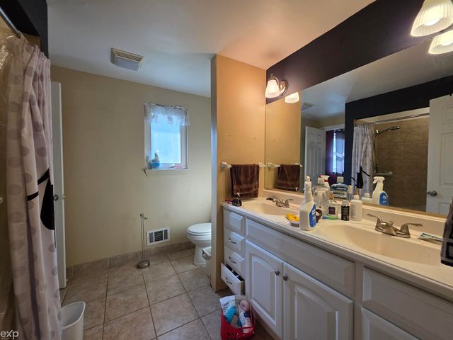 8422 21 Mile Road, Shelby Twp, MI 48317