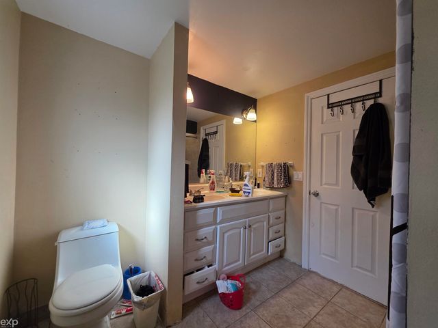 8422 21 Mile Road, Shelby Twp, MI 48317