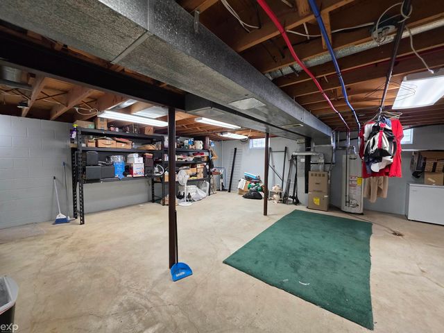8422 21 Mile Road, Shelby Twp, MI 48317