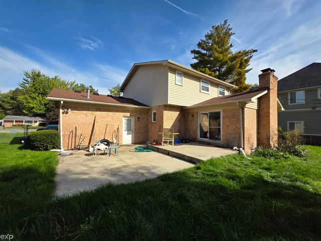 8422 21 Mile Road, Shelby Twp, MI 48317