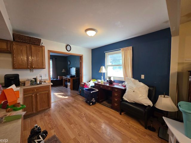 8422 21 Mile Road, Shelby Twp, MI 48317