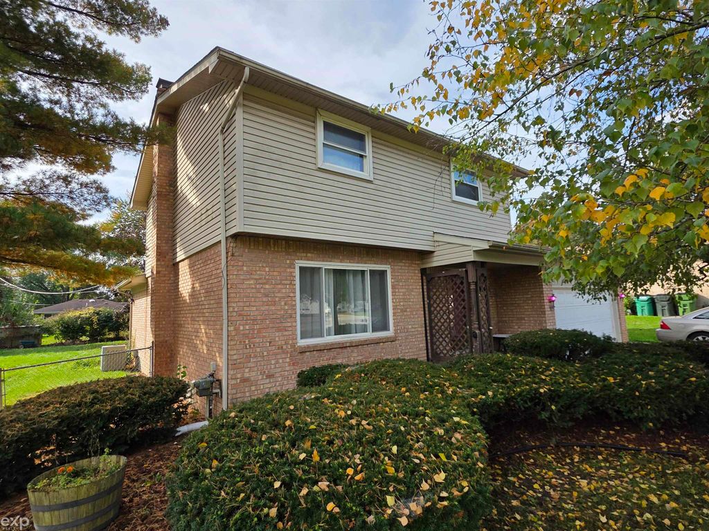 8422 21 Mile Road, Shelby Twp, MI 48317