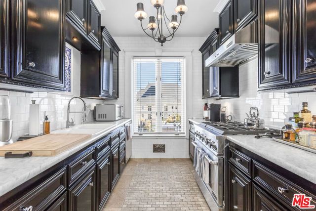 1424 N Crescent Heights Boulevard 51, West Hollywood, CA 90046