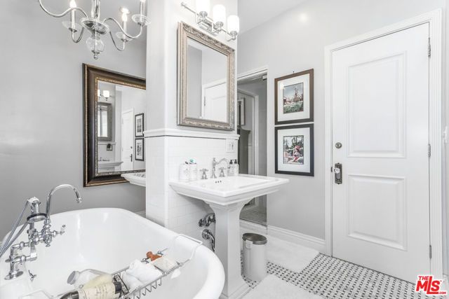 1424 N Crescent Heights Boulevard 51, West Hollywood, CA 90046