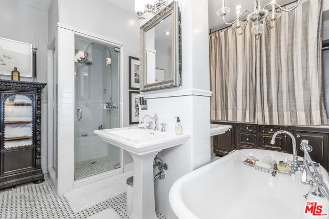 1424 N Crescent Heights Boulevard 51, West Hollywood, CA 90046