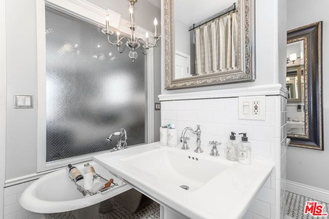 1424 N Crescent Heights Boulevard 51, West Hollywood, CA 90046