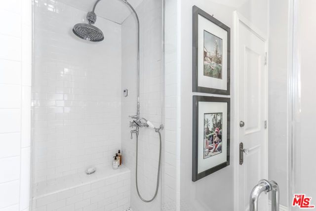 1424 N Crescent Heights Boulevard 51, West Hollywood, CA 90046