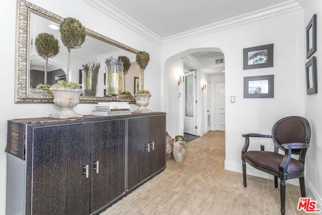 1424 N Crescent Heights Boulevard 51, West Hollywood, CA 90046