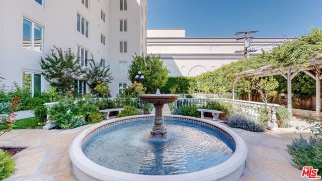 1424 N Crescent Heights Boulevard 51, West Hollywood, CA 90046