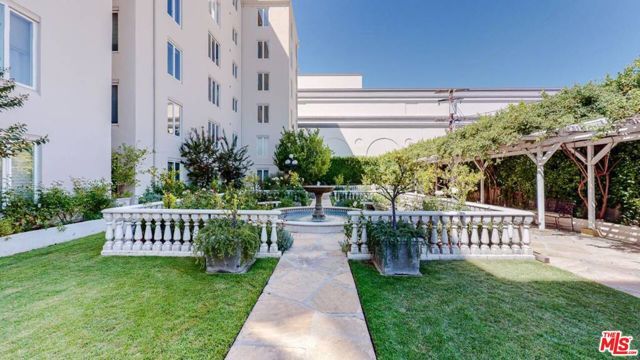 1424 N Crescent Heights Boulevard 51, West Hollywood, CA 90046