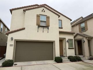 8881 Solo Way, Elk Grove, CA 95757