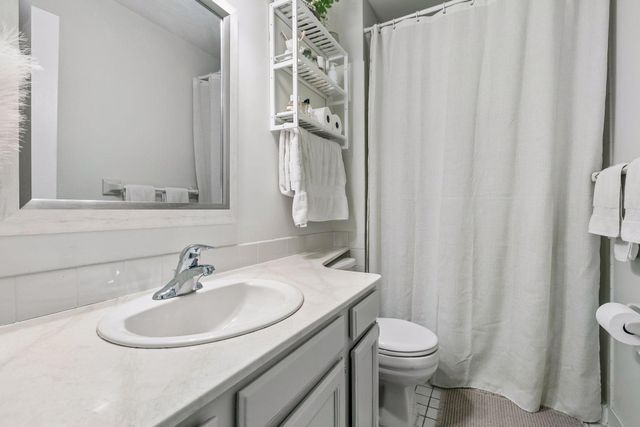 3640 Independence Avenue S 83, Saint Louis Park, MN 55426